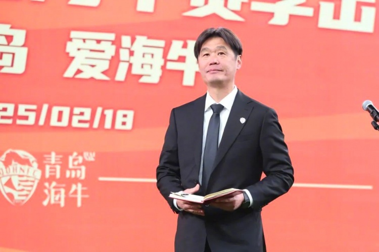  多名媒體人士點(diǎn)評海牛：引援老中青都有，就看李霄鵬的捏合能力了