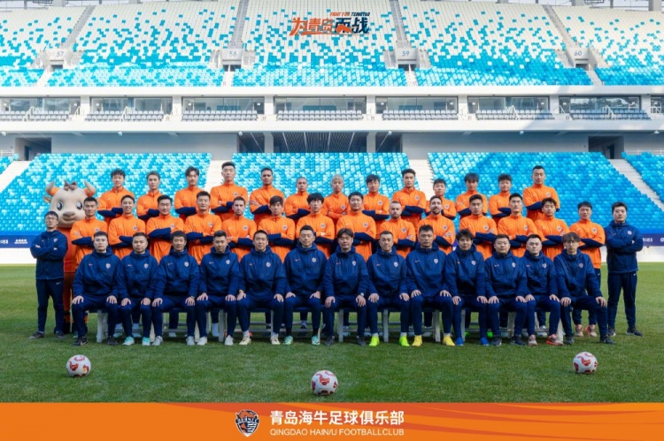  青島海牛一線隊(duì)名單：老將鄭龍、薩里奇坐鎮(zhèn)，金洋洋等新援在列