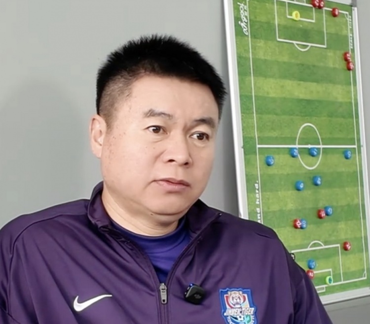  于根偉：和泰山B隊(duì)比賽津門虎分兩個(gè)陣容踢 下半場(chǎng)確實(shí)出現(xiàn)問(wèn)題