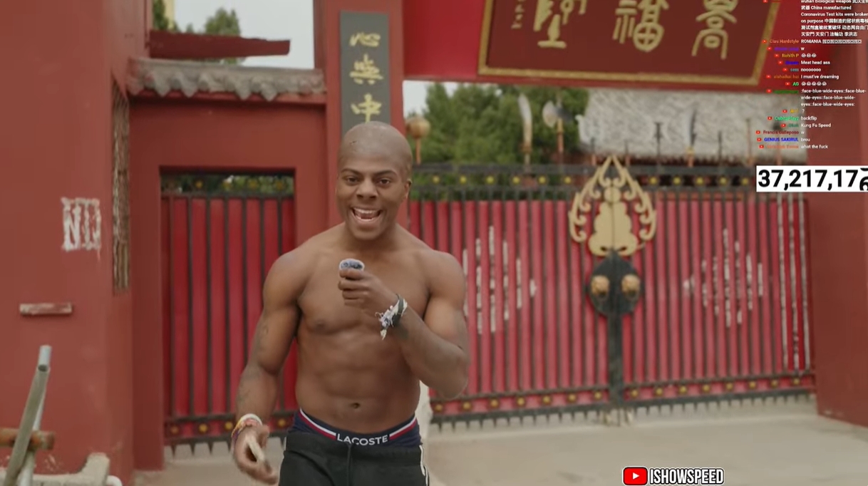  光頭造型！Speed中國(guó)行來(lái)到鄭州少林寺，上香拜佛學(xué)功夫