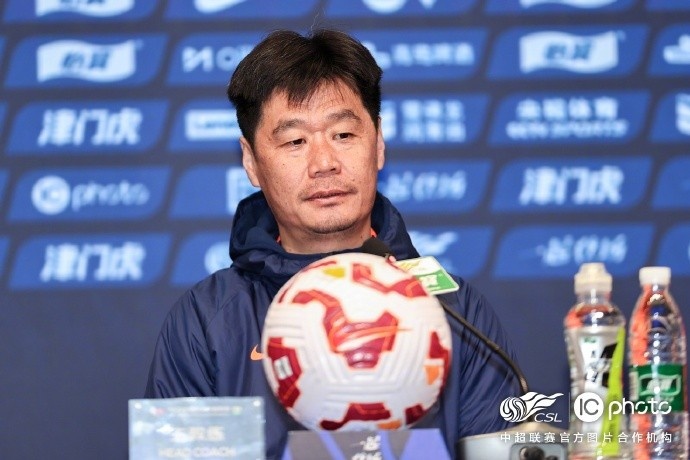  李霄鵬：希望明天比賽能打出一些新的東西，取得一個好的結(jié)果