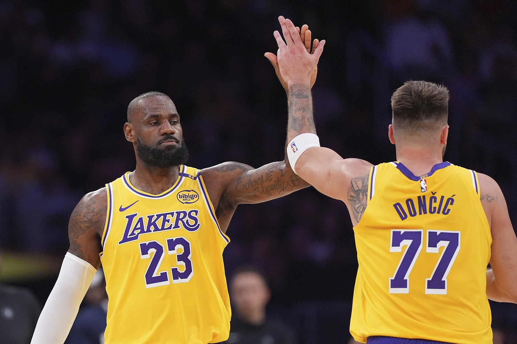  ESPN只聊湖勇？A-史密斯：巴克利是媒體人但根本不懂人們愛看什么